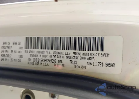 2009 Dodge Ram 1500 St z USA, uszkodzony, nr VIN 1D3HB18P89S749299